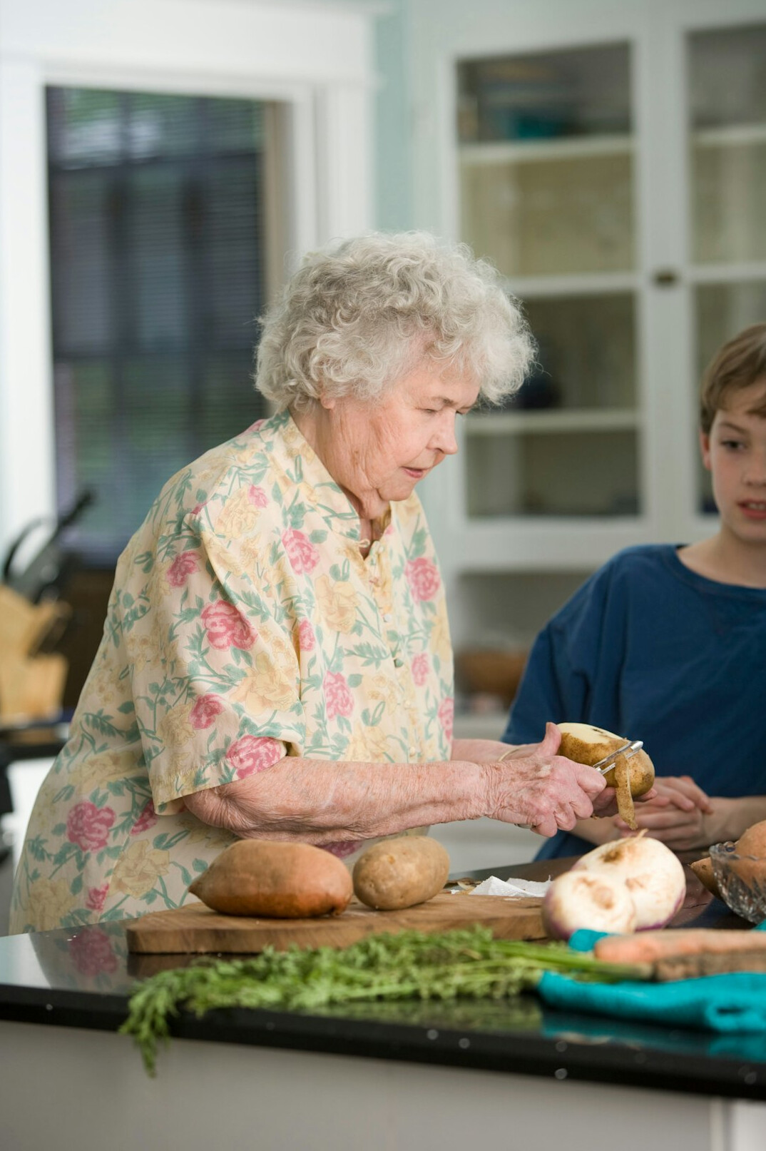 senior neighbors helping each other